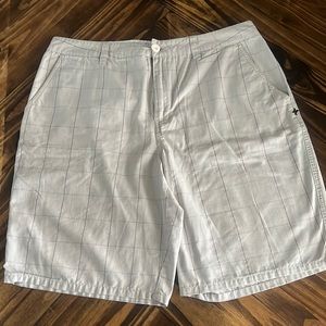 Hurley Mens shorts! Light gray plaid. Size 36.